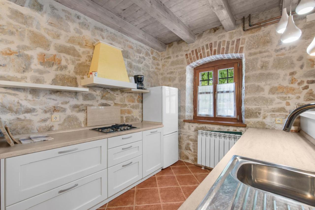 Villa Antonci-18, Pool, 3 Houses, Jacuzzi, Private Territory Antonci  Exterior foto