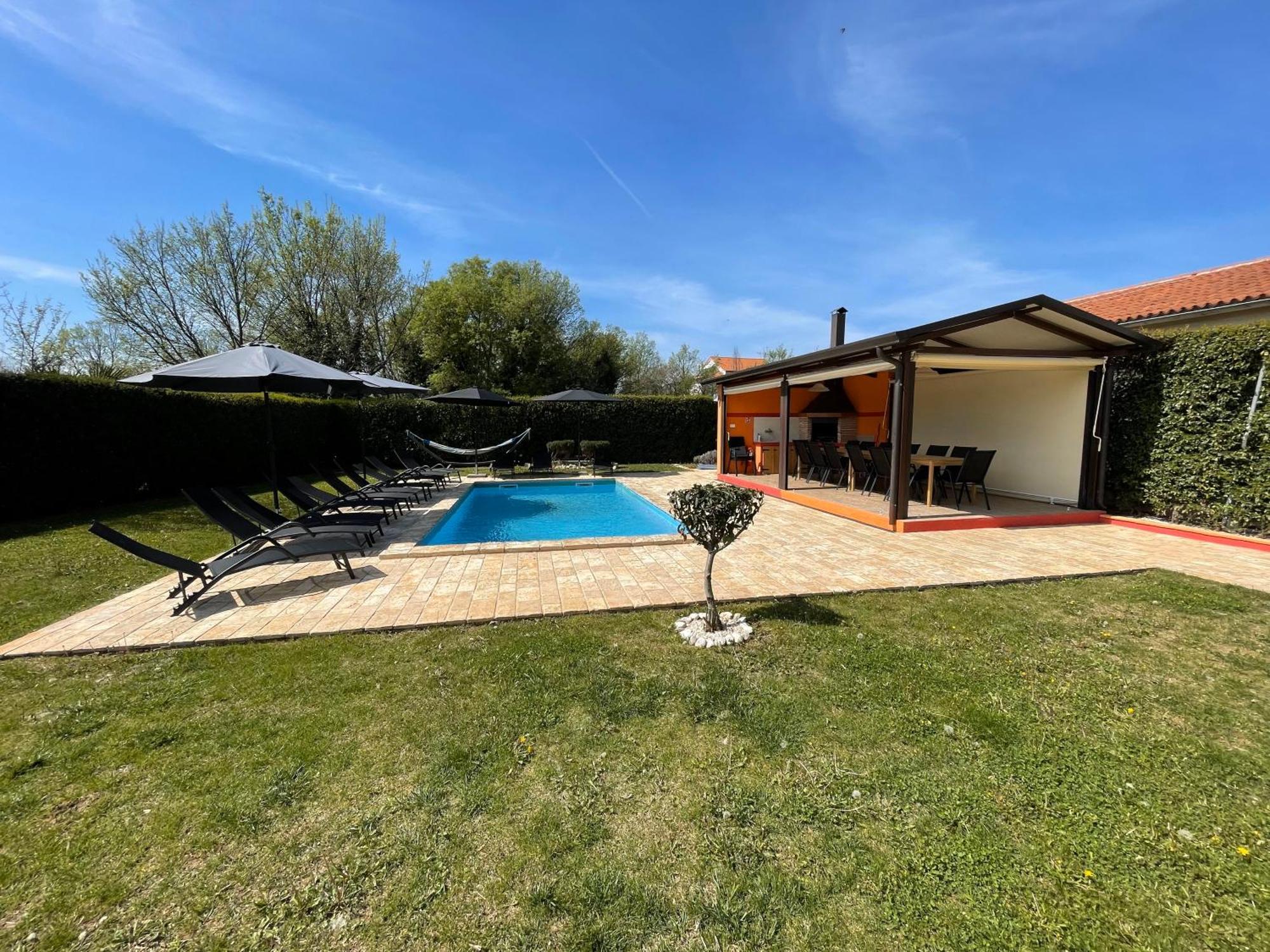 Villa Antonci-18, Pool, 3 Houses, Jacuzzi, Private Territory Antonci  Exterior foto